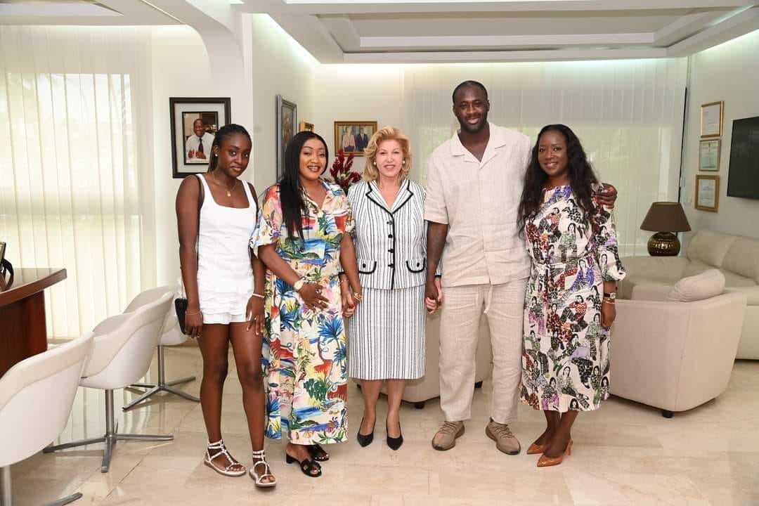 Yaya Toure and his family with First Lady❤️