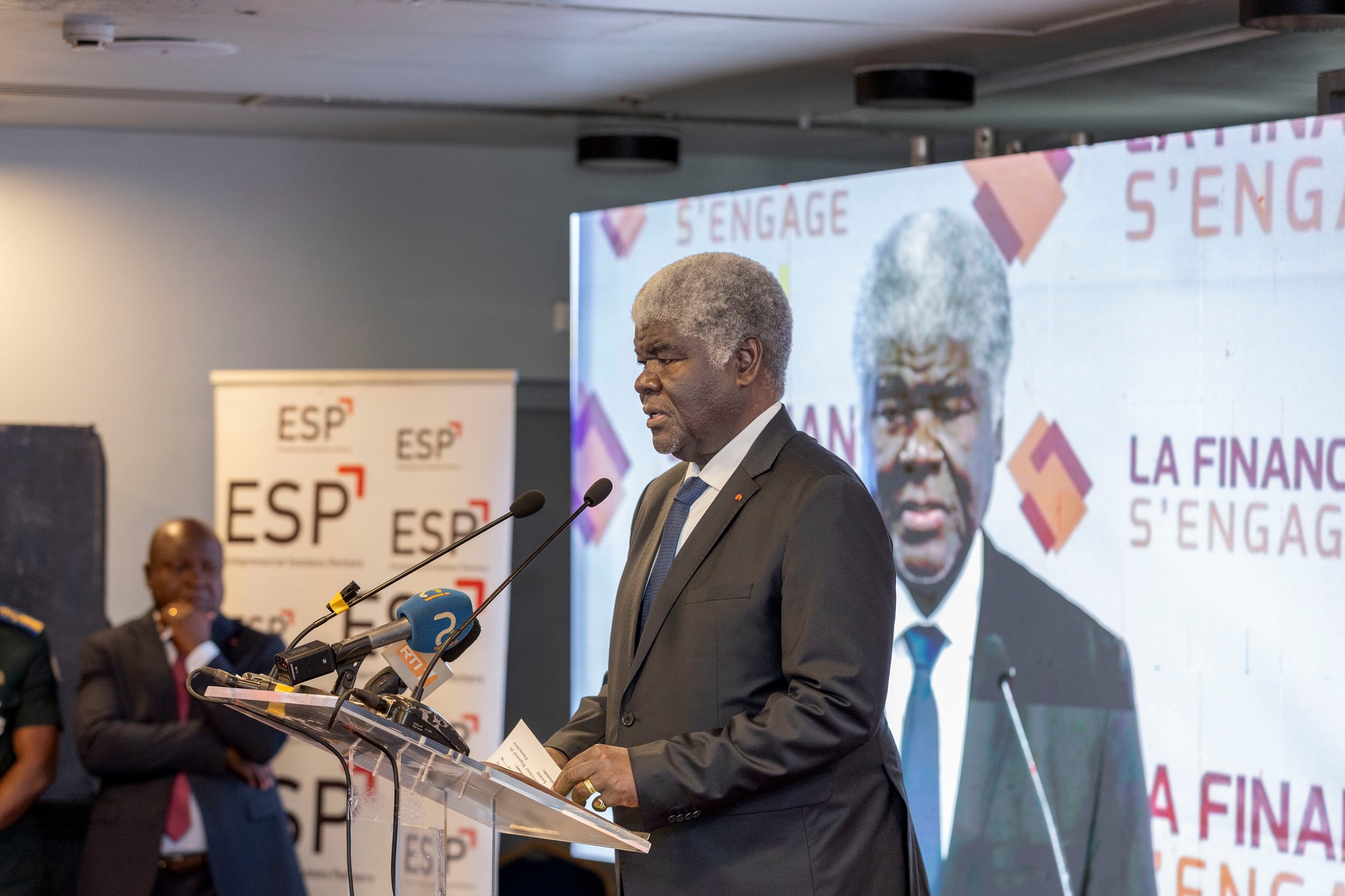 Structural Transformation of the Economy: Prime Minister Robert Beugré Mambé Urges Private Sector Engagement