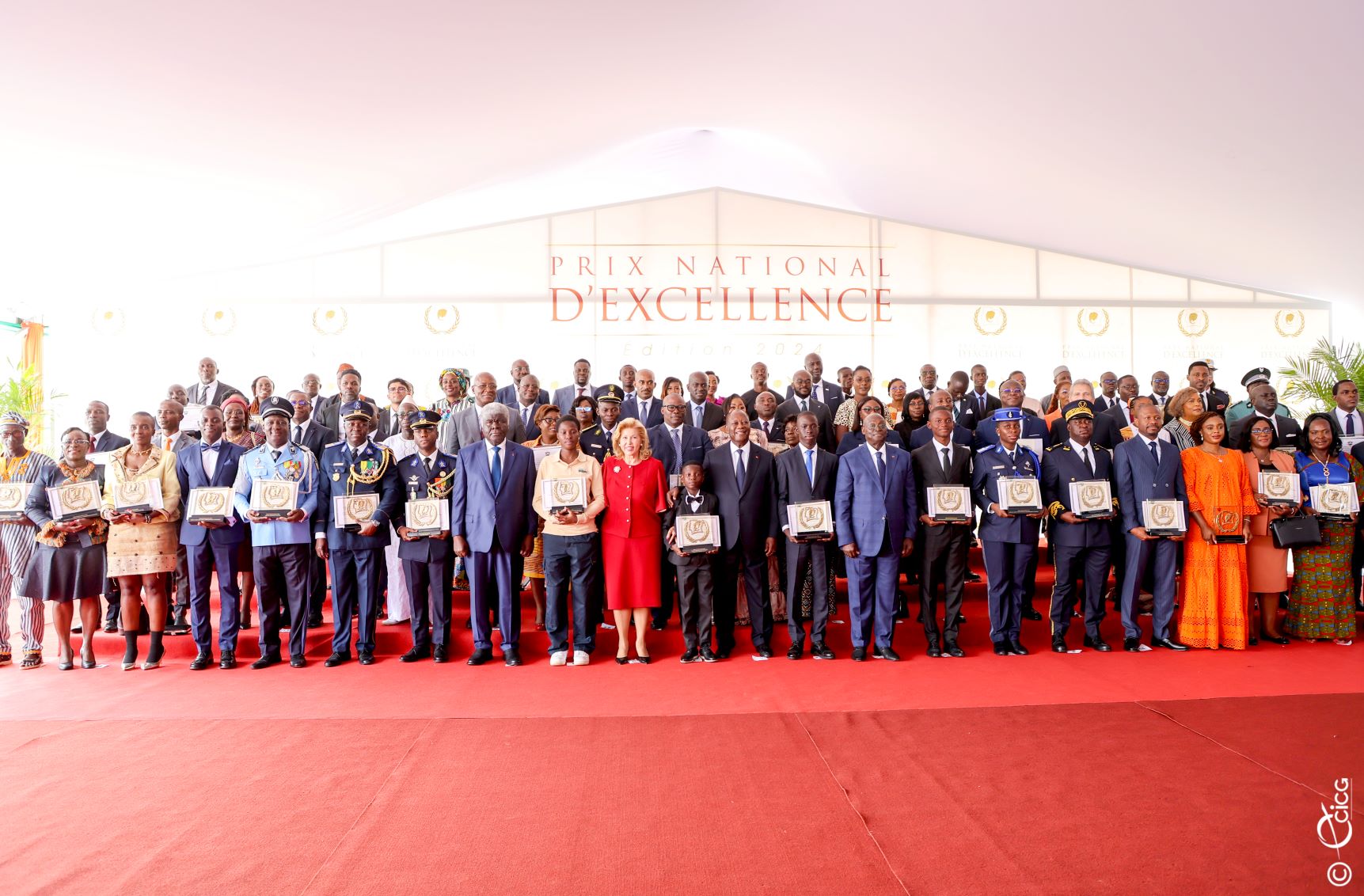 National Excellence Awards: 78 Laureates from All Sectors Honored
