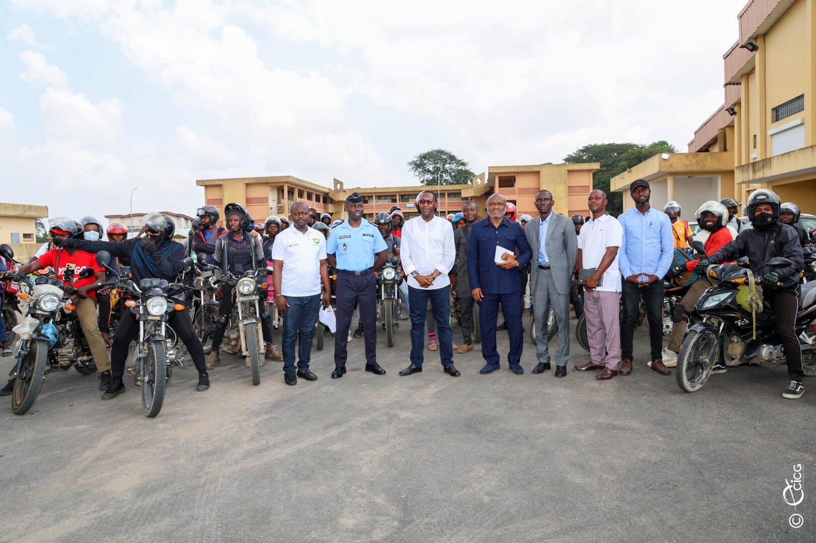 Government Engages Delivery Workers and Motorcyclists to Improve Road Safety